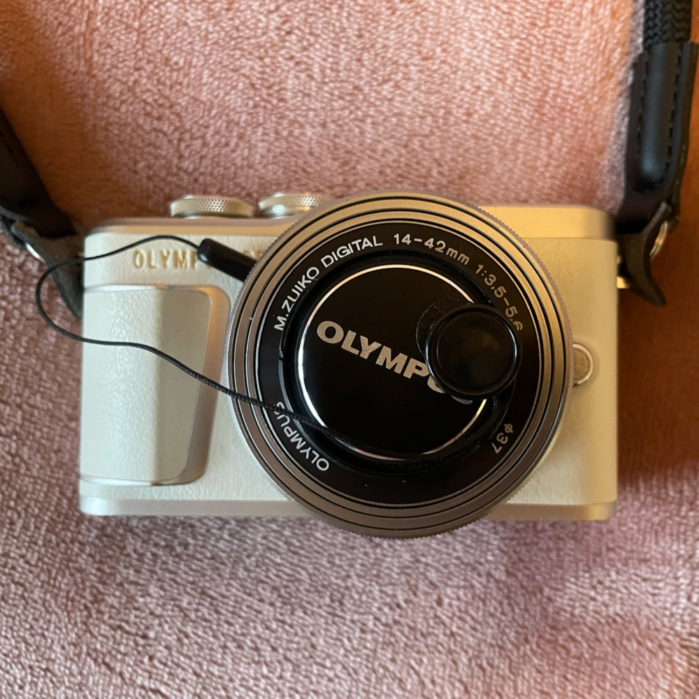 Olympus Pen PL9